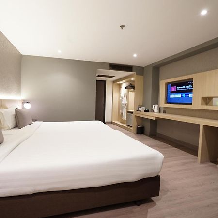 King Park Avenue Hotel Bangkok Exterior photo