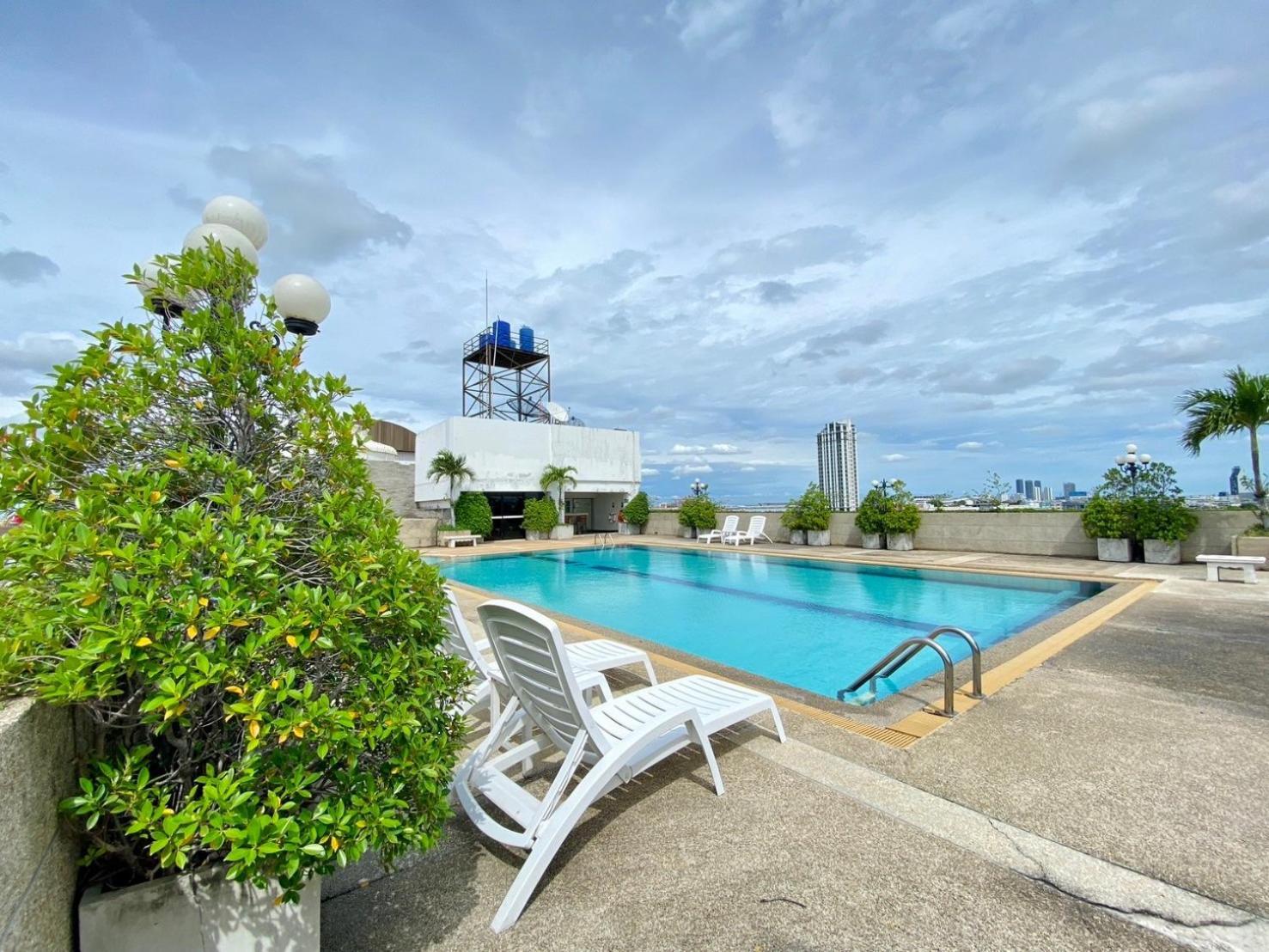 King Park Avenue Hotel Bangkok Exterior photo