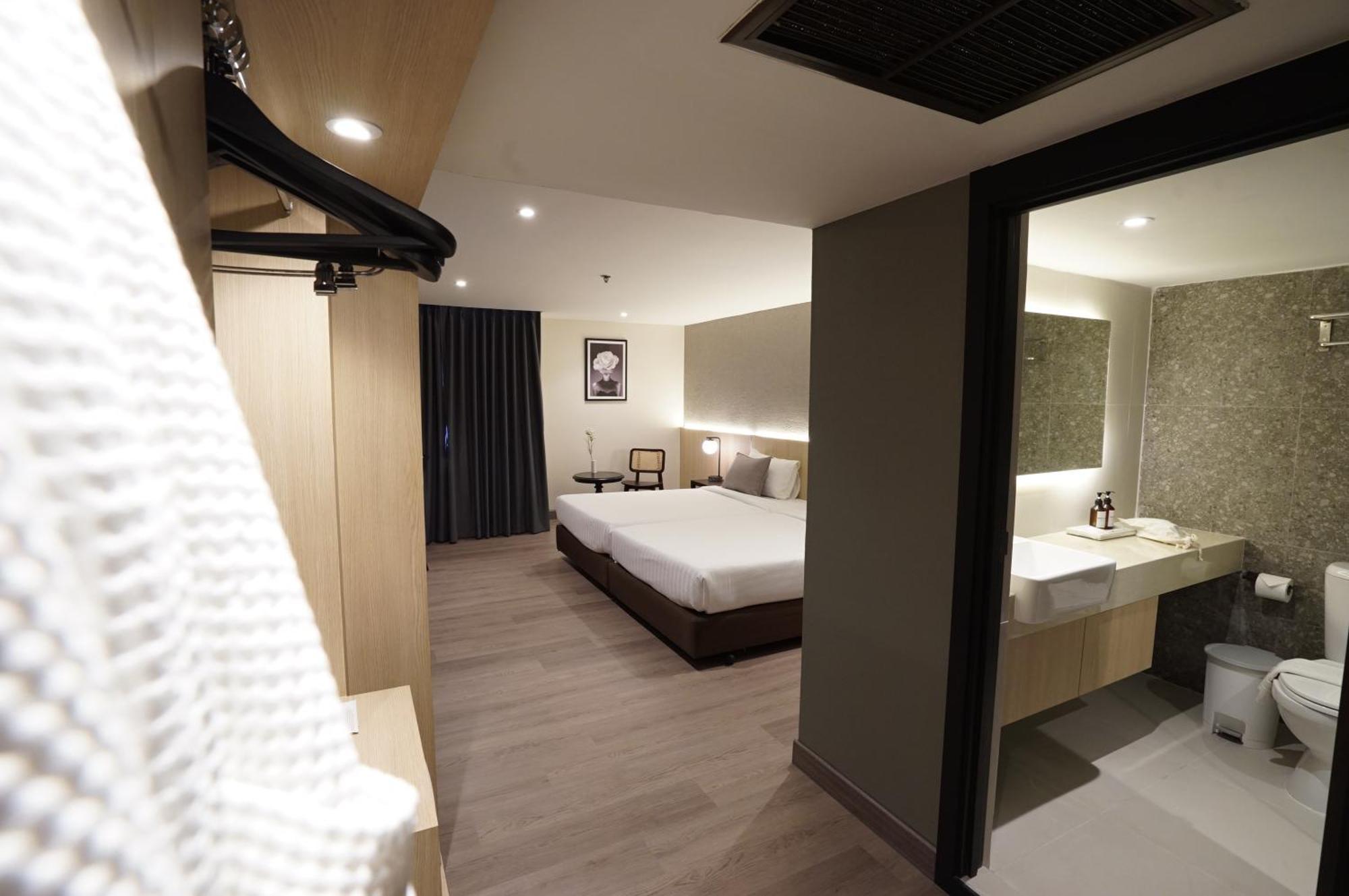 King Park Avenue Hotel Bangkok Exterior photo