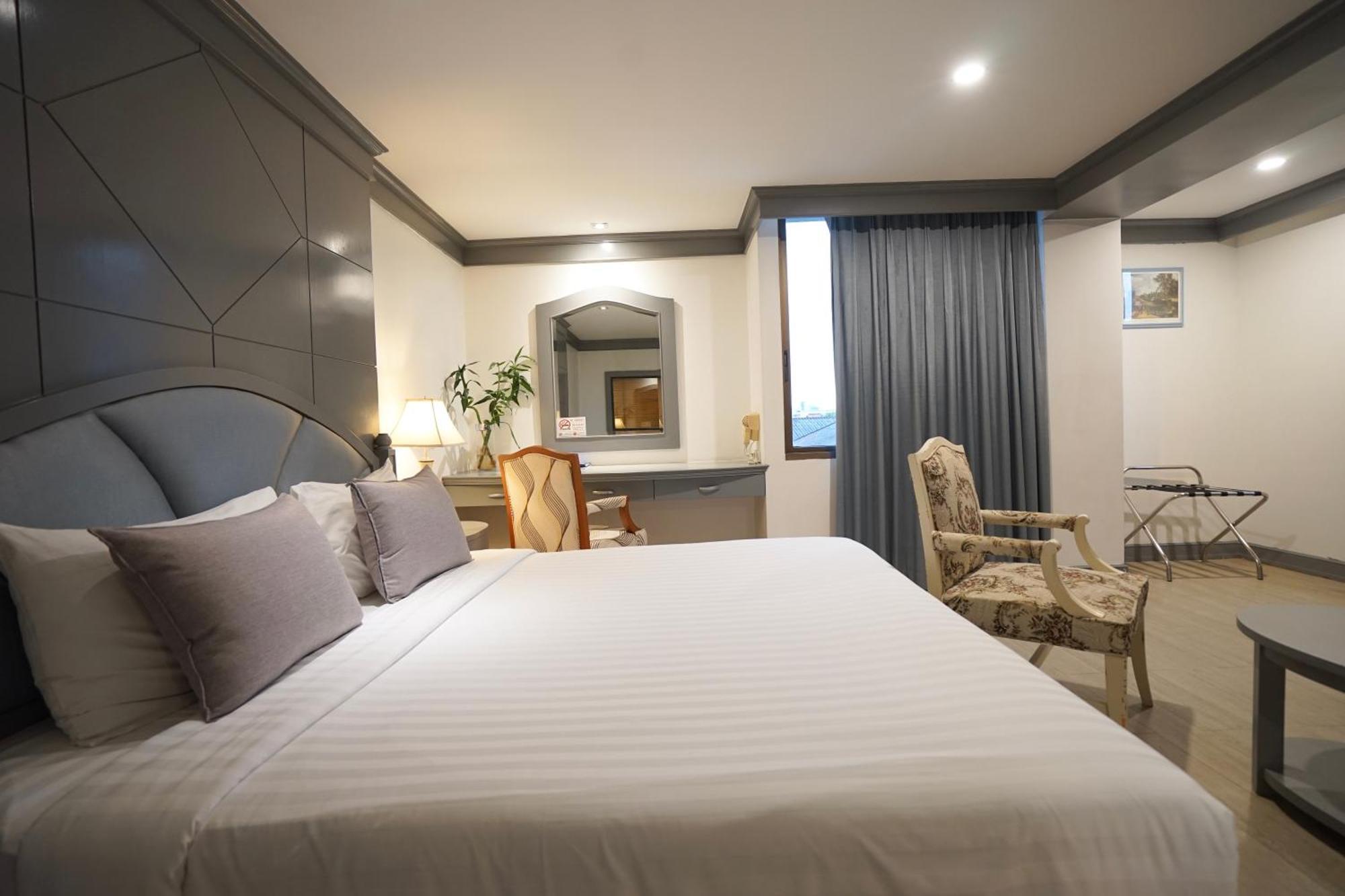 King Park Avenue Hotel Bangkok Exterior photo