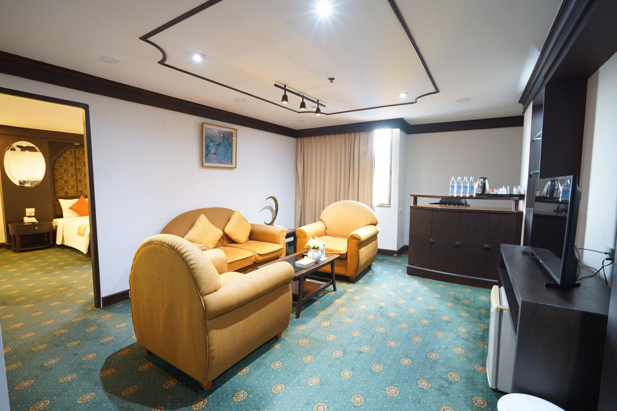 King Park Avenue Hotel Bangkok Exterior photo