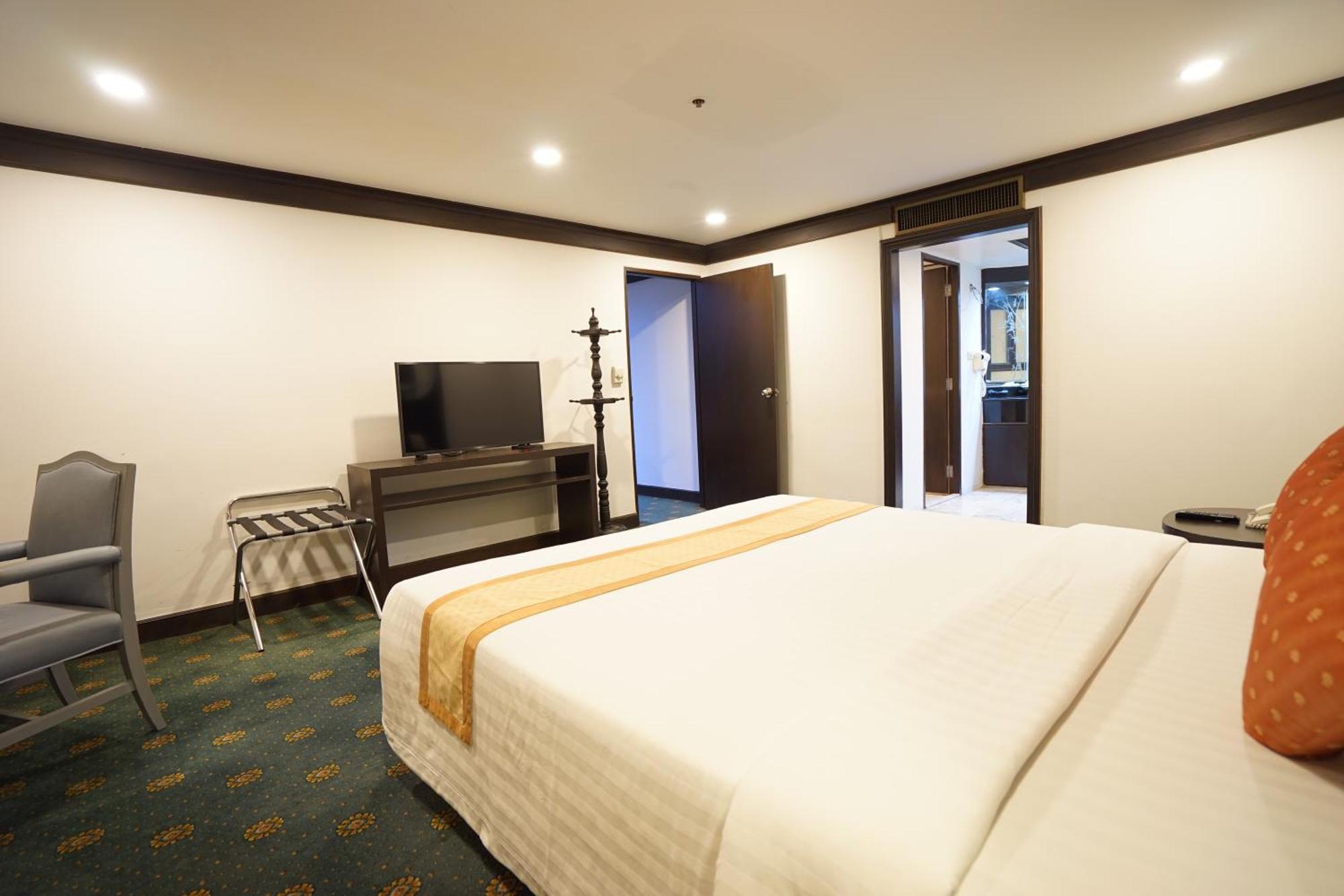 King Park Avenue Hotel Bangkok Exterior photo